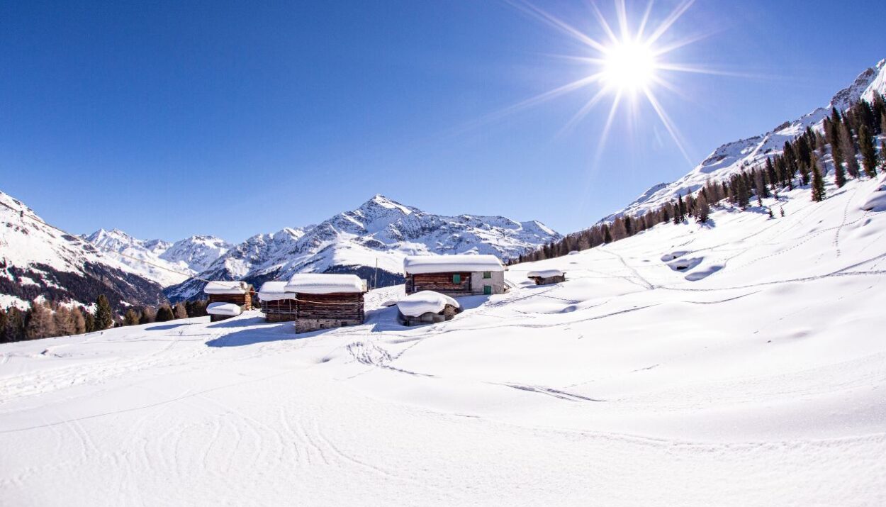 Scopri l'inverno 2024/25 in Valtellina: sci, eventi, promozioni e avventure sulla neve per famiglie e appassionati di sport!