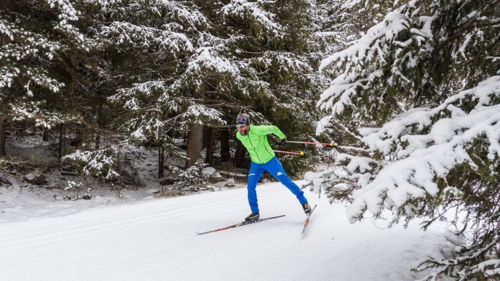 Scopri l'inverno 2024/25 in Valtellina: sci, eventi, promozioni e avventure sulla neve per famiglie e appassionati di sport!