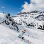 Vivi una vacanza ad Arabba tra sci, natura e relax sulle Dolomiti. Scopri 5 consigli per un'esperienza unica sulla neve