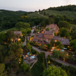 Lupaia, boutique hotel in Toscana, offre charme e ospitalità autentica: è il rifugio ideale tra lusso e natura.