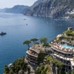 L'Hotel Il San Pietro di Positano è un'icona di lusso sulla Costiera Amalfitana, con viste mozzafiato, cucina gourmet e servizi esclusivi